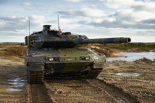 Leopardy 2 dla Ukrainy. Gen. Skrzypczak mówi o zdradzie Niemiec