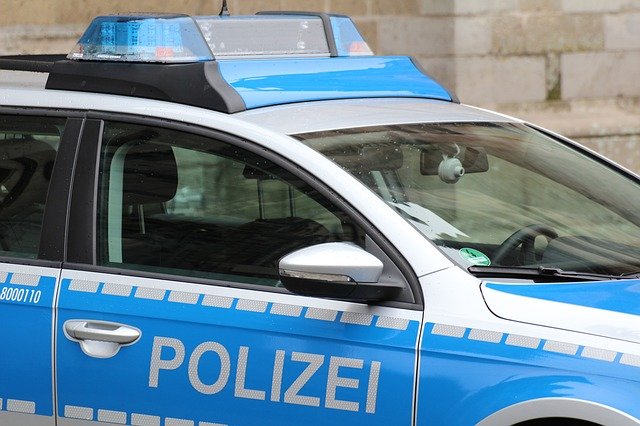 Polka zatrzymana przez niemiecką policję. Jechała po autostradzie A9 pod prąd, potem ukradła radiowóz