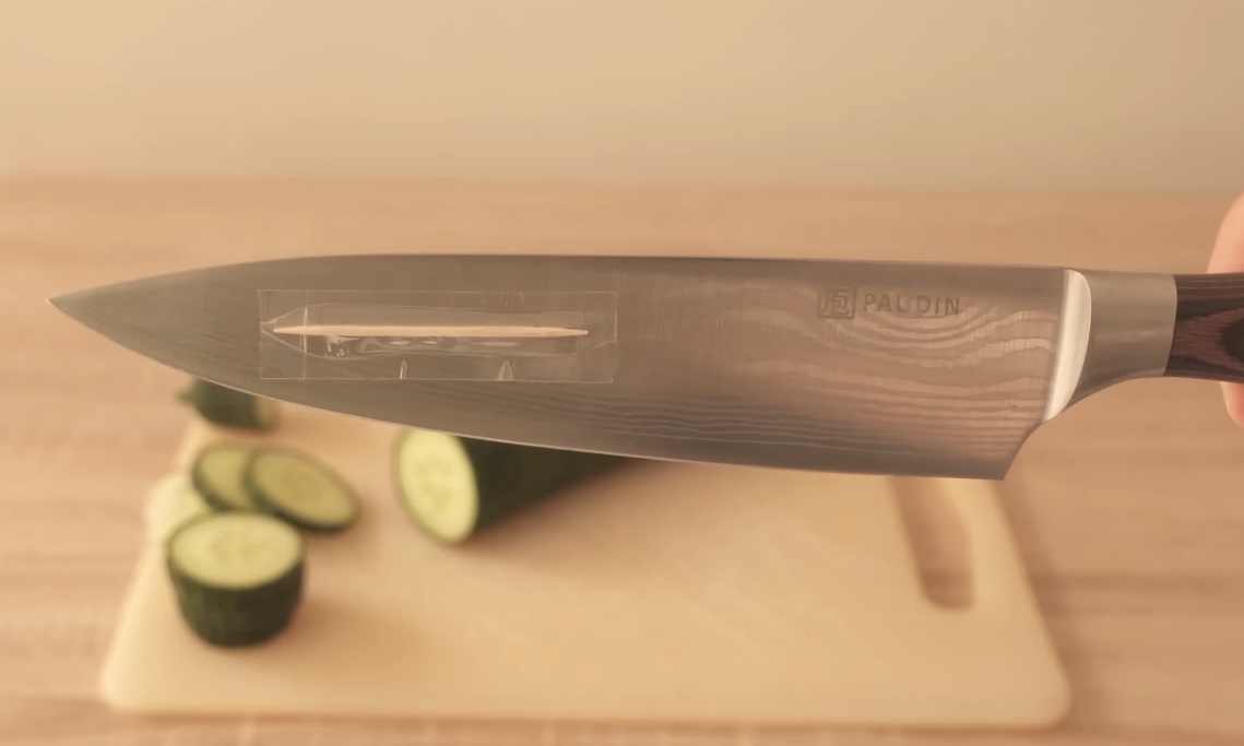 Przyklej wykałaczkę do noża kuchennego