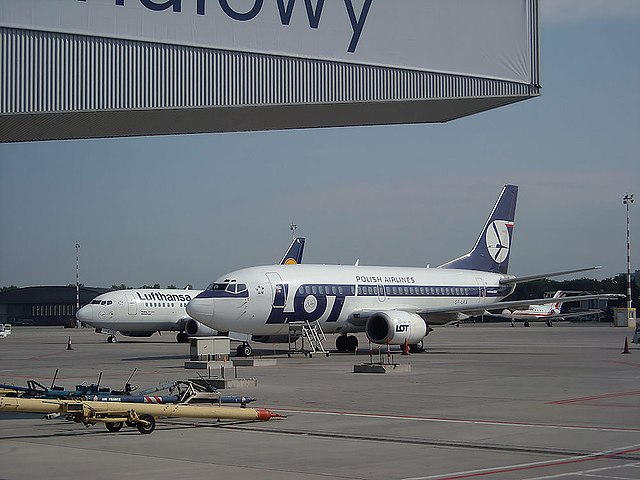 Pasażerka PLL LOT zmarła w trakcie lotu z Chicago do Krakowa