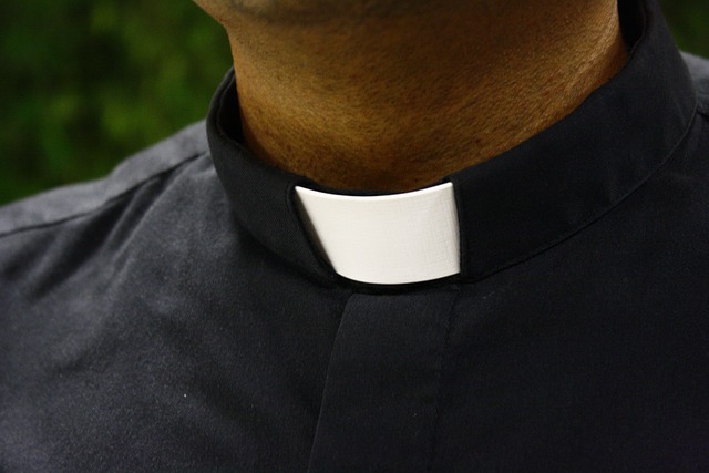 Ksiądz publicznie przyznał, że molestował parafianina