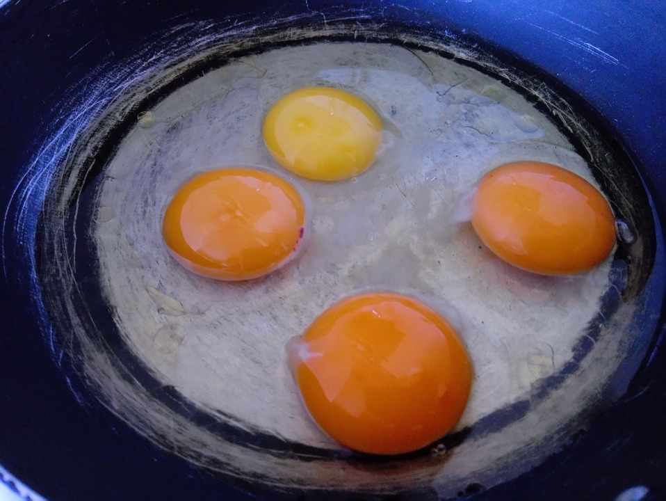 Zrób jajecznicę w ten sposób