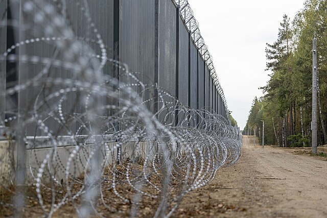Straż Graniczna przegrywa z migrantami w sądzie