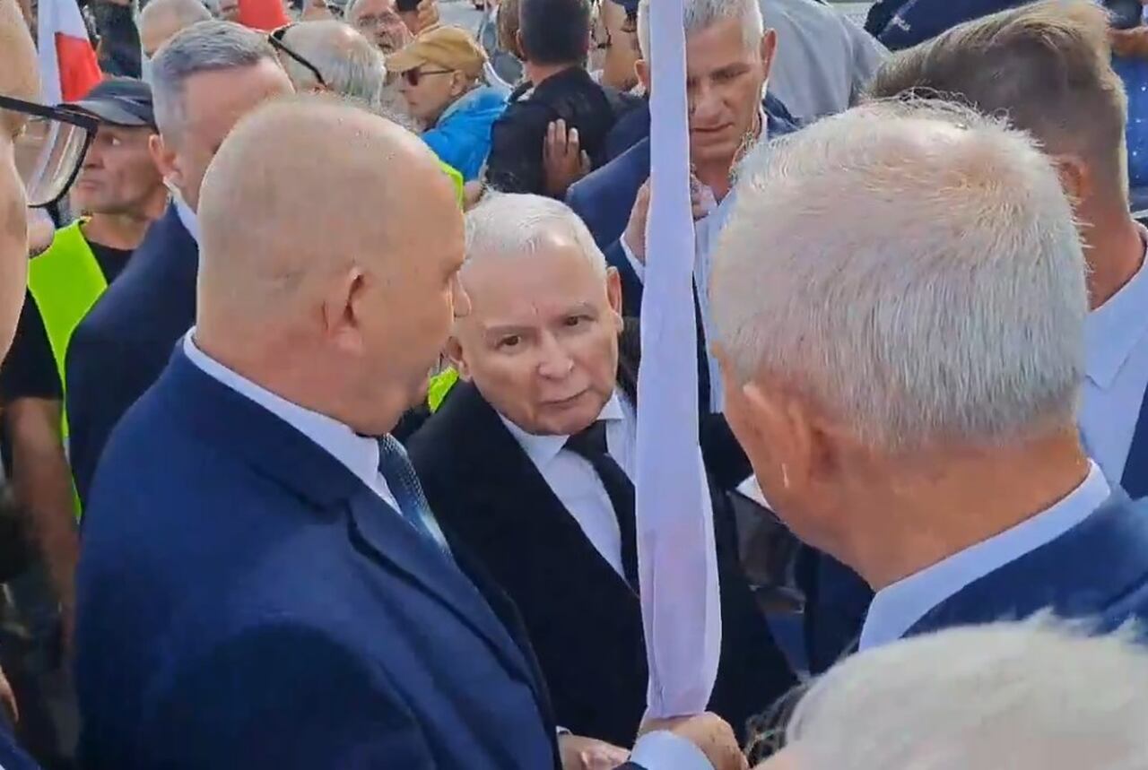 Kaczyński do członka KOD: Ty putinowska szmato