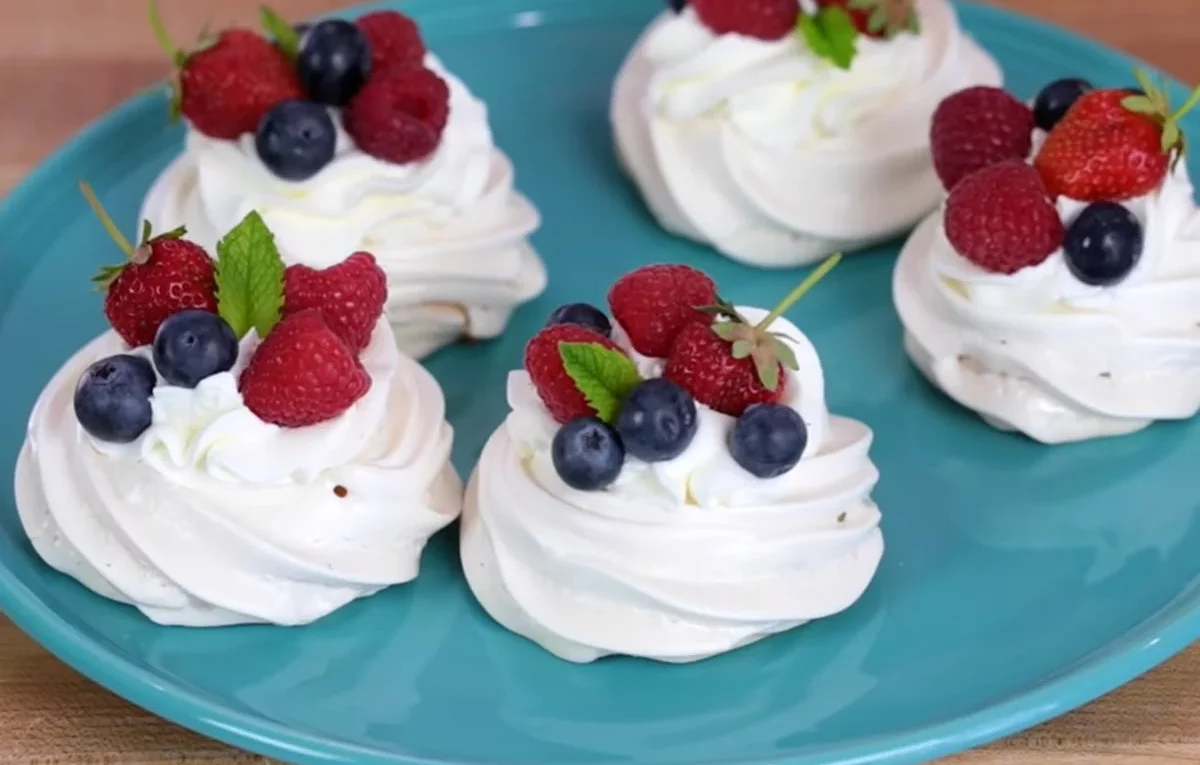 mini bezy pavlova