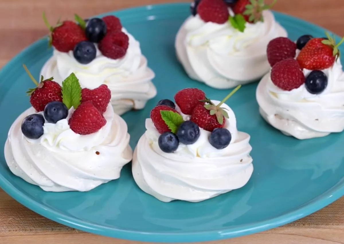 mini bezy pavlova