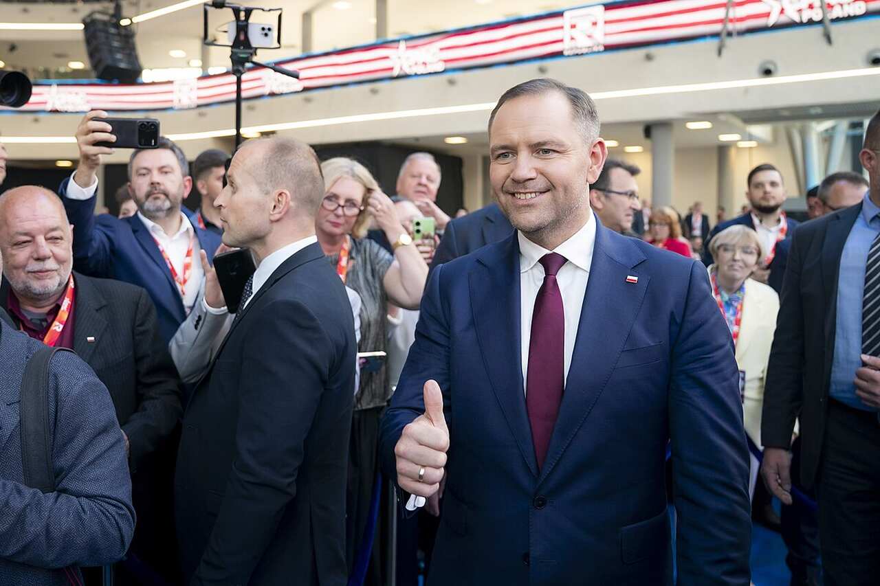 Nawrocki nie spieszy się na spotkanie z Tuskiem