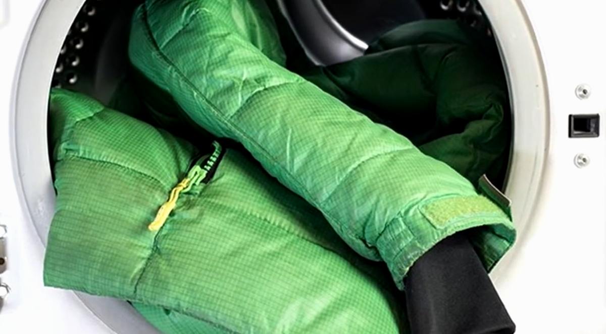 pranie kurtki puchowej