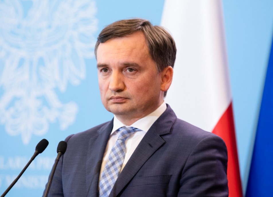 Ziobro zawiadamia prokuraturę w sprawie Żurka