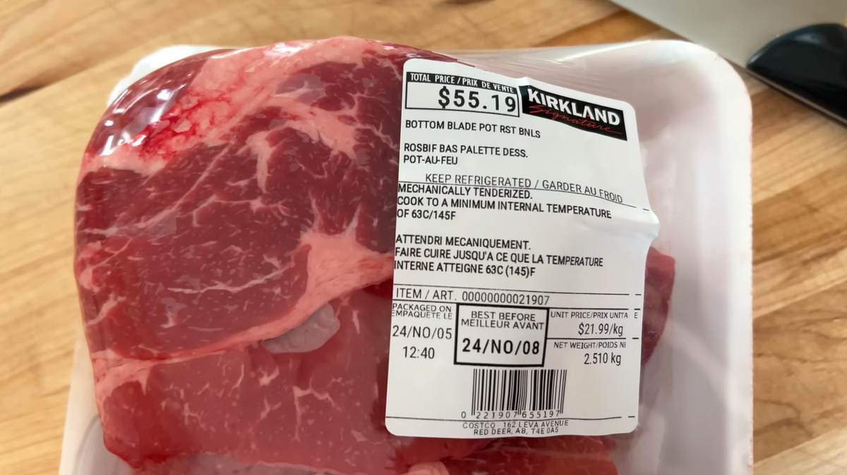 surowe mięso w opakowaniu