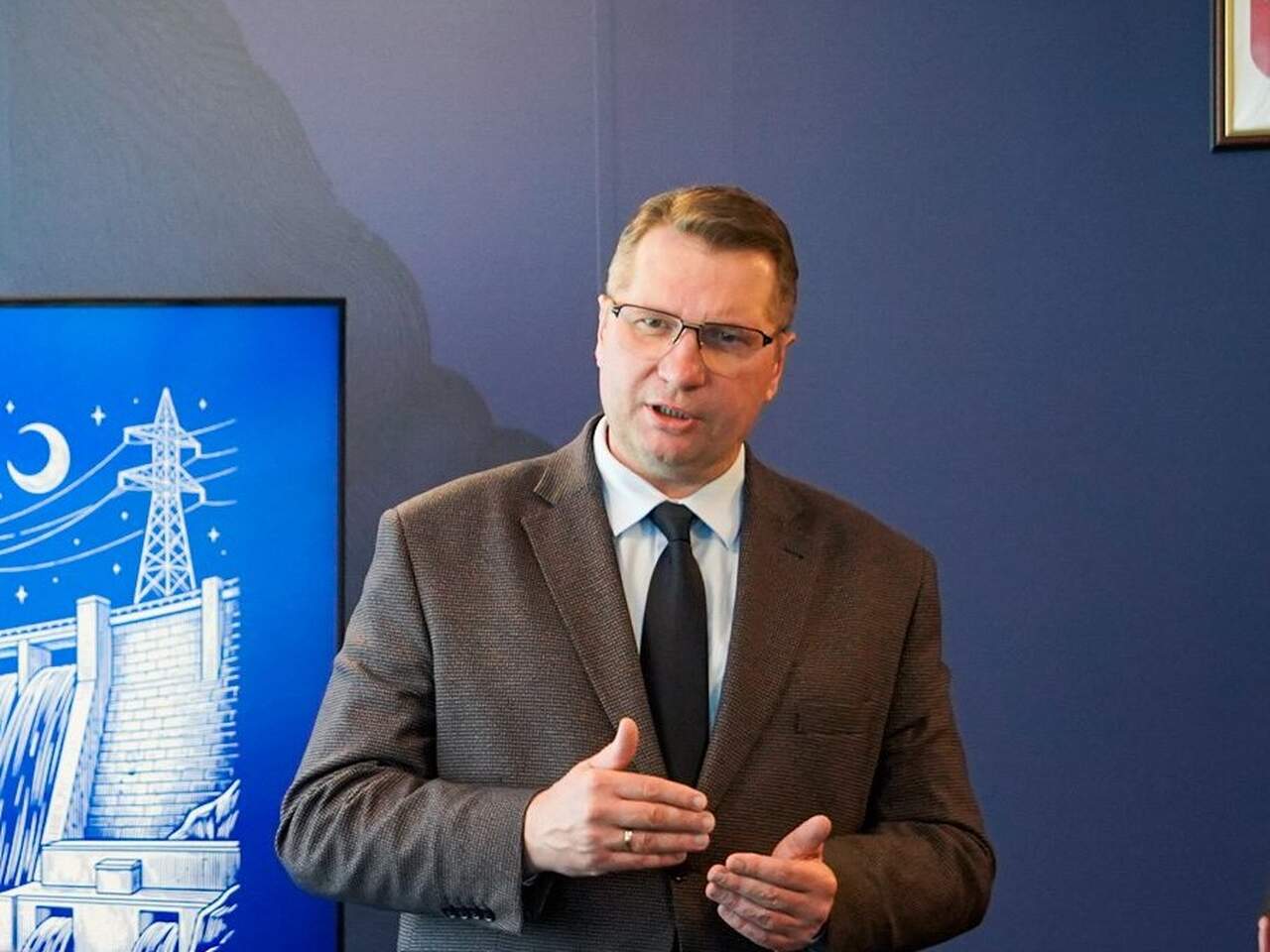 Czarnek obruszył się po pytaniu o Ziobrę