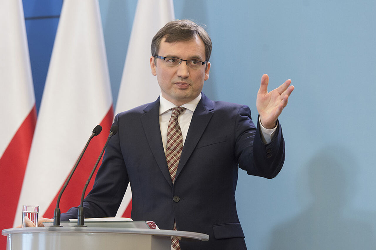 Ziobro nadal otrzymuje wynagrodzenie z Sejmu