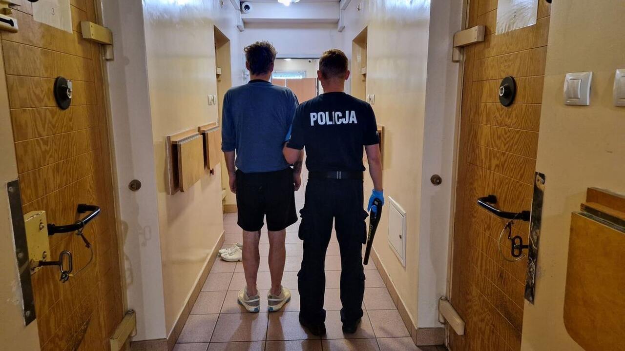 Zatrzymany po próbie kradzieży robota