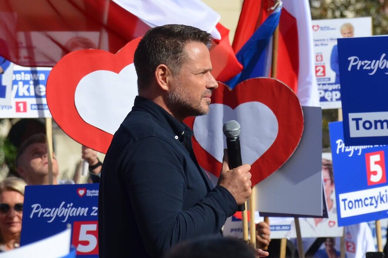 Wyborcy za dymisją Trzaskowskiego