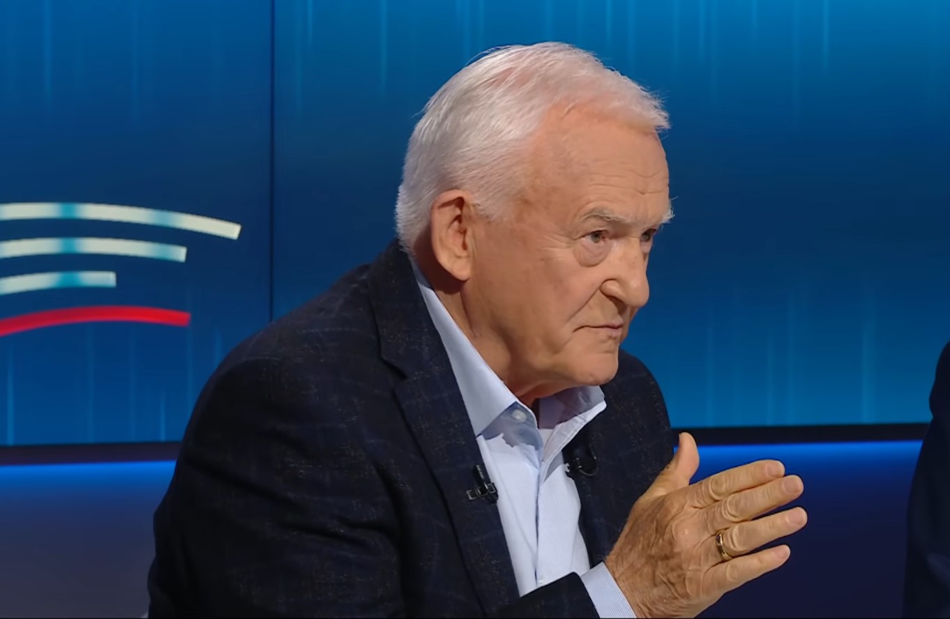 Miller o ekshumacjach