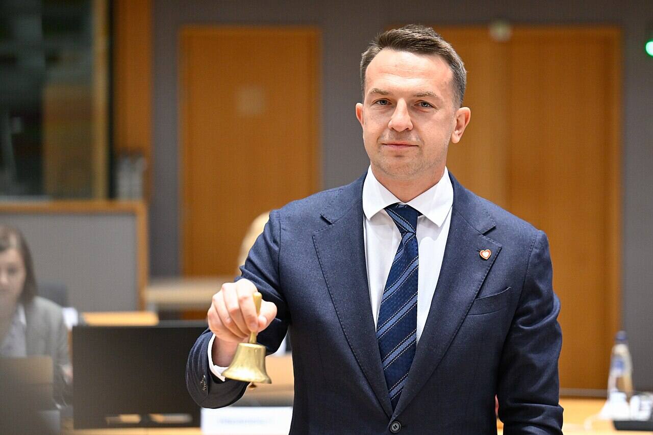 Szłapka zażartował z TV Republiki